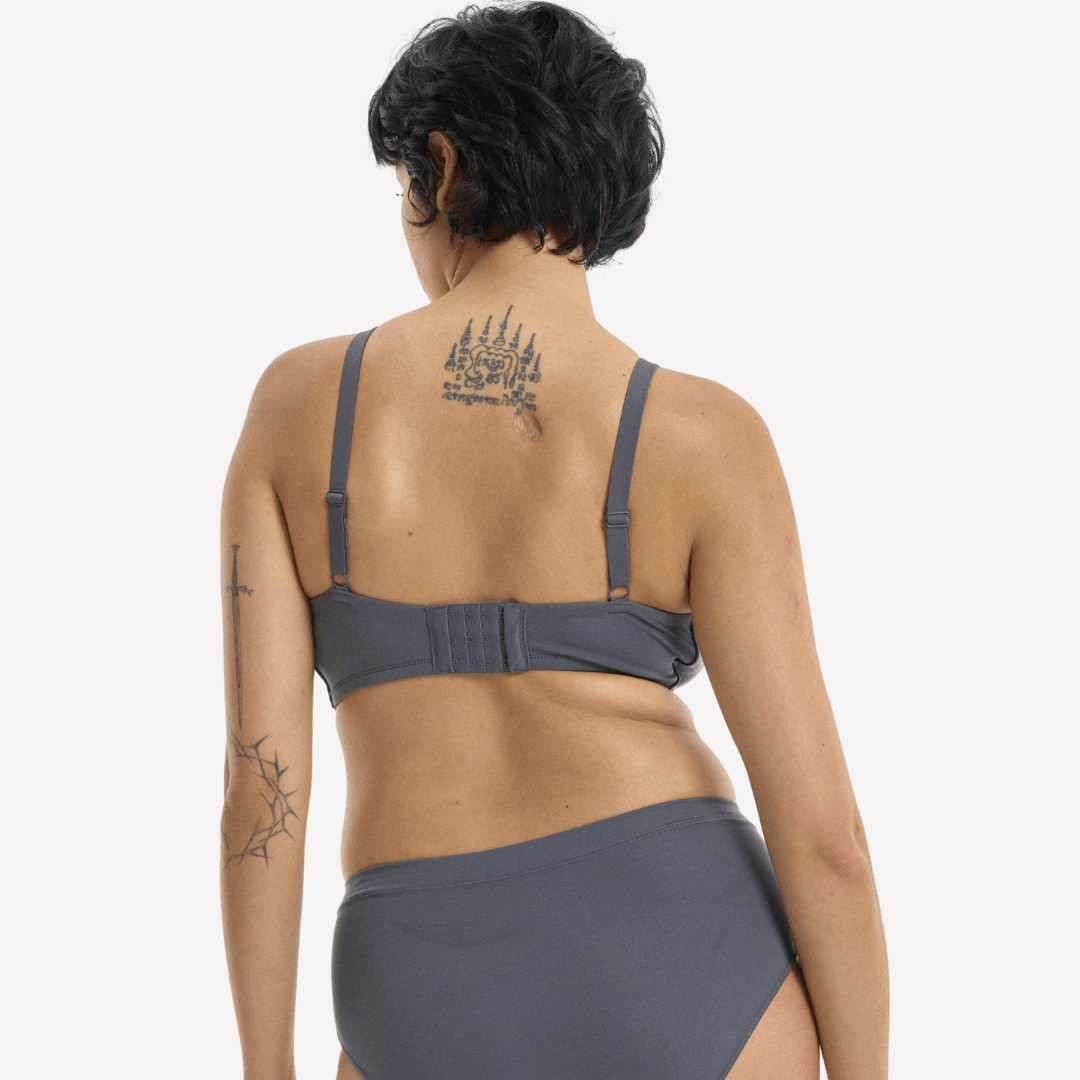 GEEGEE / 12E, 10A / GALAXY GREY, 10B / GALAXY GREY, 10C / GALAXY GREY, 10D / GALAXY GREY, 10DD / GALAXY GREY, 10E / GALAXY GREY, 10F / GALAXY GREY, 10G / LAVENDER FIZZ, 12A / LAVENDER FIZZ, 12B / LAVENDER FIZZ, 12C / GALAXY GREY, 12D / GALAXY GREY, 12DD / GALAXY GREY, 12E / GALAXY GREY, 12F / GALAXY GREY