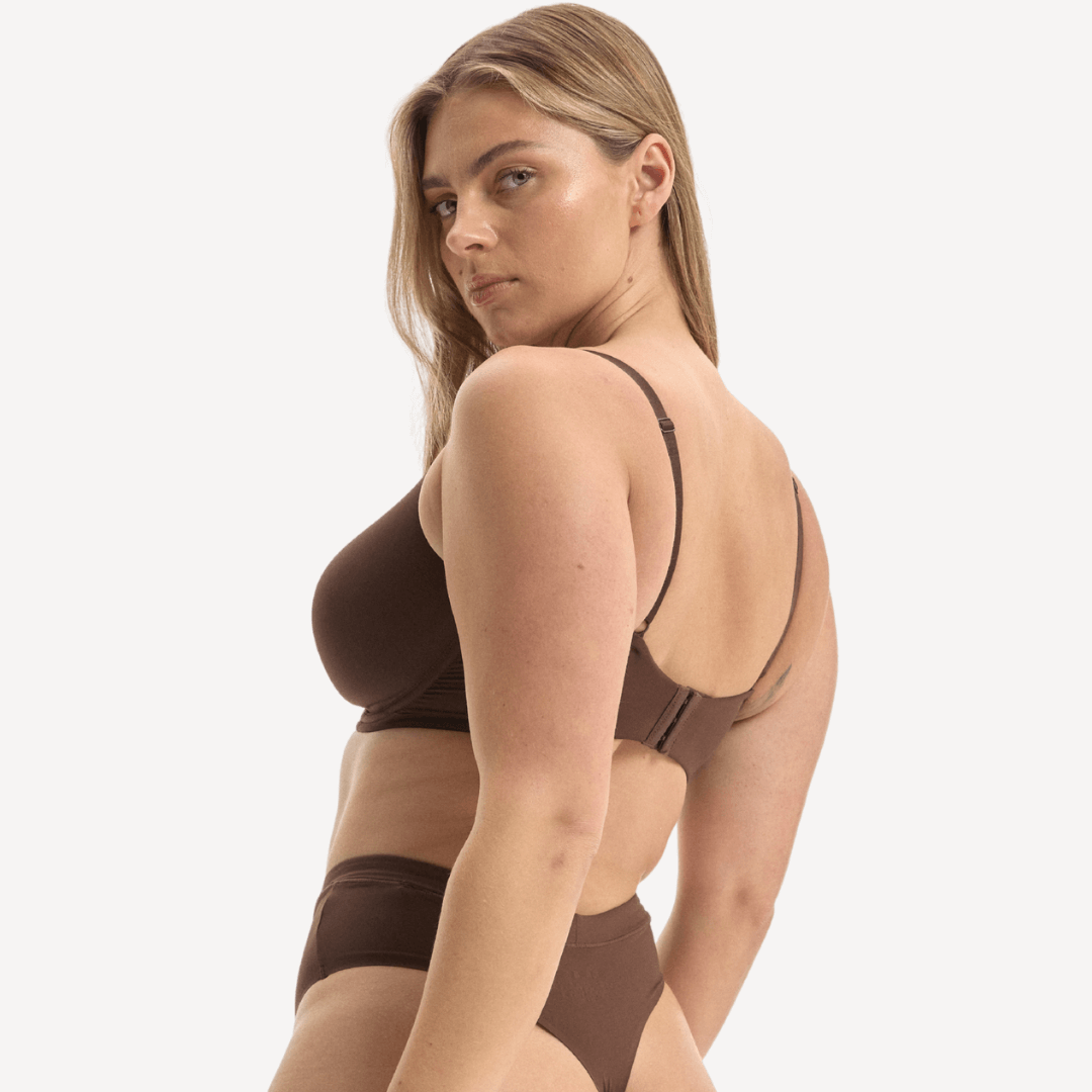 ZOE / 10E, 14DD / CHOCOLATE MOUSSE, 14E / CHOCOLATE MOUSSE, 16B / CHOCOLATE MOUSSE, 16C / CHOCOLATE MOUSSE, 16D / CHOCOLATE MOUSSE, 16DD / CHOCOLATE MOUSSE, 18C / CHOCOLATE MOUSSE, 18D / CHOCOLATE MOUSSE, 20C / CHOCOLATE MOUSSE