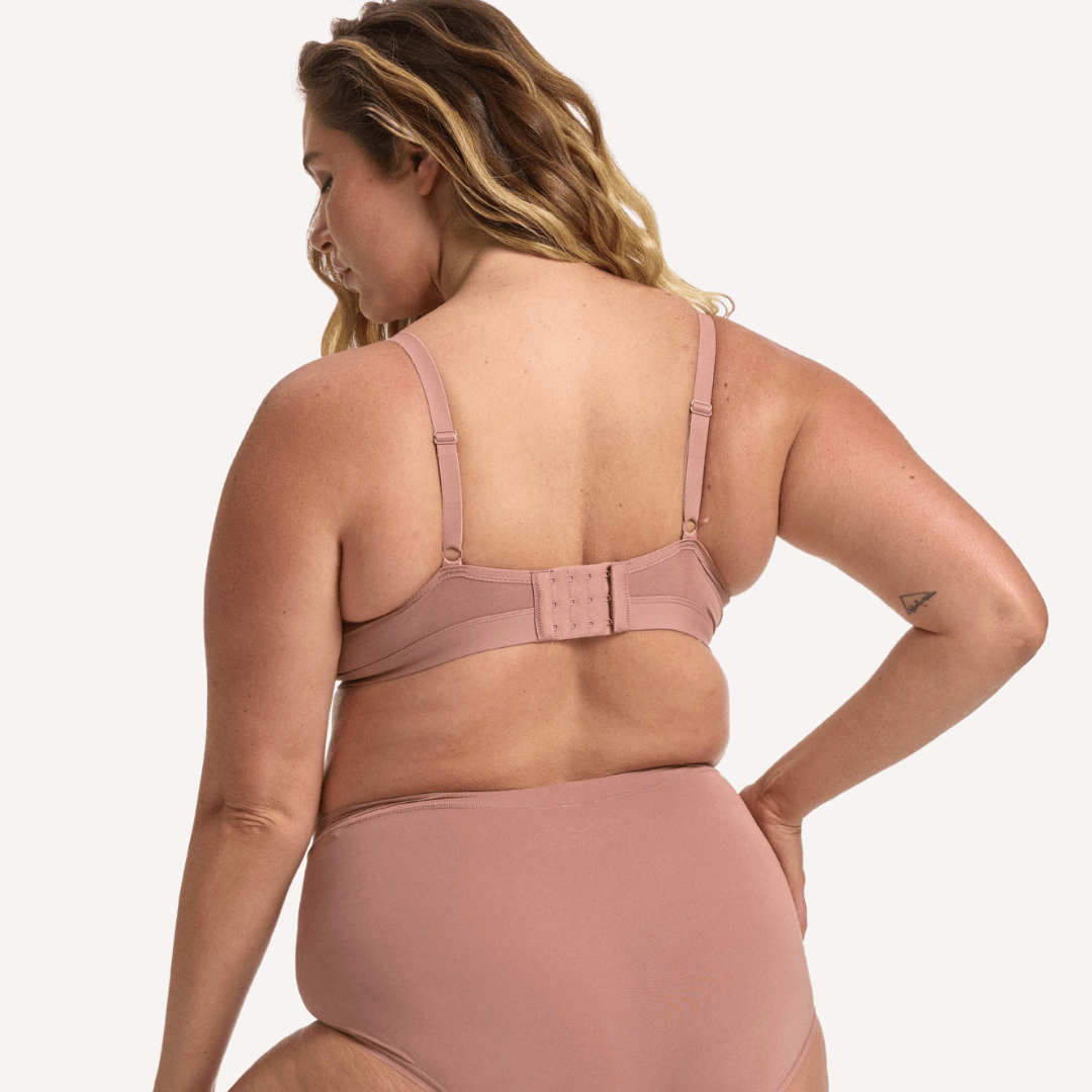 CHANEL / 16B-C, 14-D-DD-E / DESERT DUST, 14-F-G-H / DESERT DUST, 16-B-C / DESERT DUST, 16-D-DD-E / DESERT DUST, 16-F-G-H / DESERT DUST, 18-B-C / DESERT DUST, 18-D-DD-E / DESERT DUST, 18-F-G-H / DESERT DUST, 20-B-C / DESERT DUST, 20-D-DD-E / DESERT DUST, 20-F-G-H / DESERT DUST, 22-B-C / DESERT DUST, 22-D-DD-E / DESERT DUST, 22-F-G-H / DESERT DUST