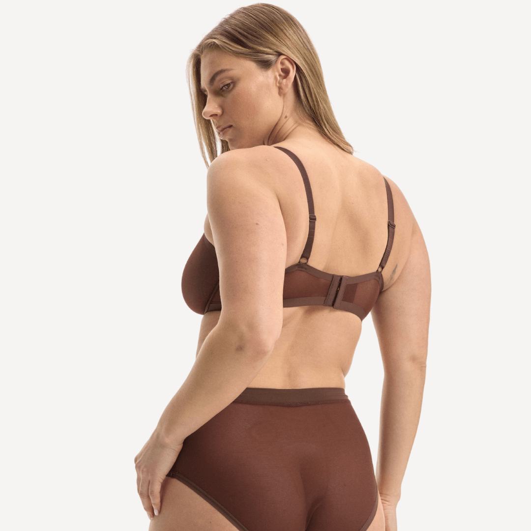 ZOE / 10E, 14D / CHOCOLATE MOUSSE, 14DD / CHOCOLATE MOUSSE, 14E / CHOCOLATE MOUSSE, 16B/ CHOCOLATE MOUSSE, 16C / CHOCOLATE MOUSSE, 16D / CHOCOLATE MOUSSE 16DD / CHOCOLATE MOUSSE, 18C / CHOCOLATE MOUSSE, 18D / CHOCOLATE MOUSSE,