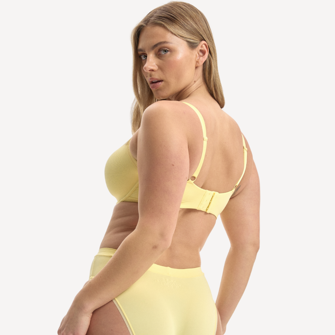 ZOE / 10E, 14DD / BANANA SPLIT, 14E / BANANA SPLIT, 16B / BANANA SPLIT, 16C / BANANA SPLIT, 16D / BANANA SPLIT, 16DD / BANANA SPLIT, 18C / BANANA SPLIT, 18D / BANANA SPLIT, 20C / BANANA SPLIT