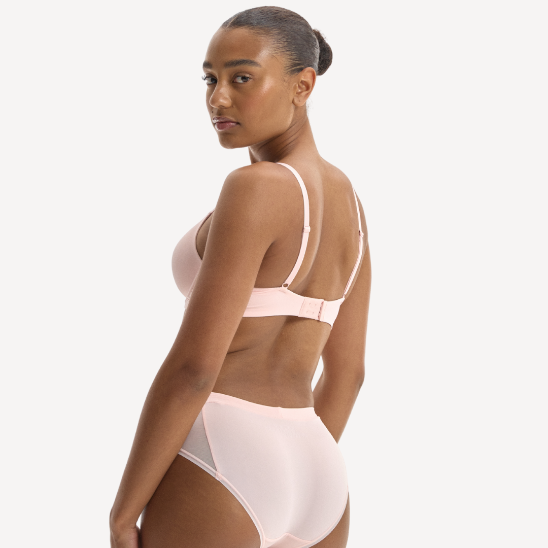 MAE / 12B, 8C / STRAWBERRIES & CREAM, 8D / STRAWBERRIES & CREAM,8DD / STRAWBERRIES & CREAM, 10A / STRAWBERRIES & CREAM, 10B / STRAWBERRIES & CREAM, 10C / STRAWBERRIES & CREAM, 10D / STRAWBERRIES & CREAM, 10DD / STRAWBERRIES & CREAM, 10E / STRAWBERRIES & CREAM, 12A / STRAWBERRIES & CREAM, 12B / STRAWBERRIES & CREAM, 12C / STRAWBERRIES & CREAM, 12D / STRAWBERRIES & CREAM, 12DD / STRAWBERRIES & CREAM, 12E / STRAWBERRIES & CREAM, 14B / STRAWBERRIES & CREAM, 14C / STRAWBERRIES & CREAM, 14D / STRAWBERRIES & CREAM