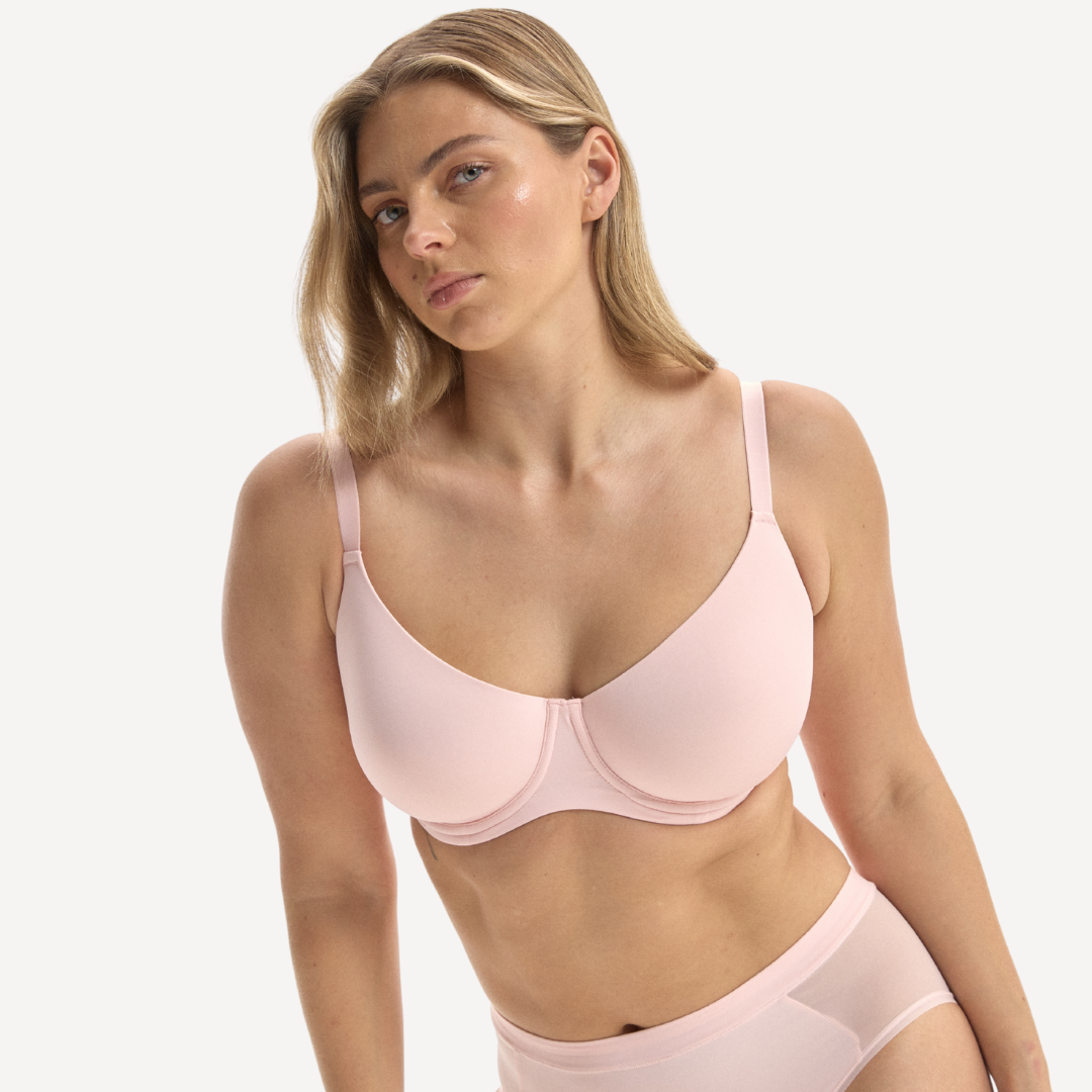 ZOE / 10E, 14DD / STRAWBERRIES & CREAM, 14E / STRAWBERRIES & CREAM, 16B / STRAWBERRIES & CREAM, 16C / STRAWBERRIES & CREAM, 16D / STRAWBERRIES & CREAM, 16DD / STRAWBERRIES & CREAM, 18C / STRAWBERRIES & CREAM, 18D / STRAWBERRIES & CREAM, 20C / STRAWBERRIES & CREAM,