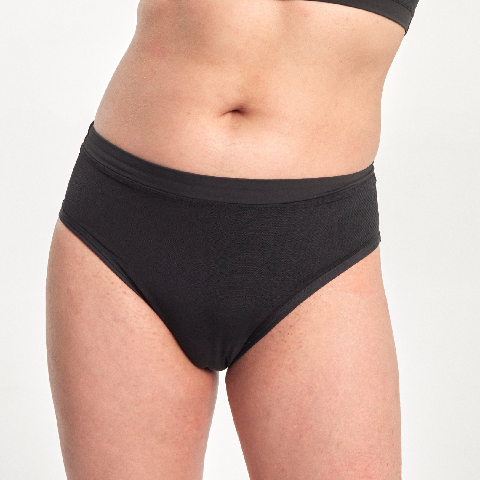 Comfort Smooth Tucking Thong from En Femme